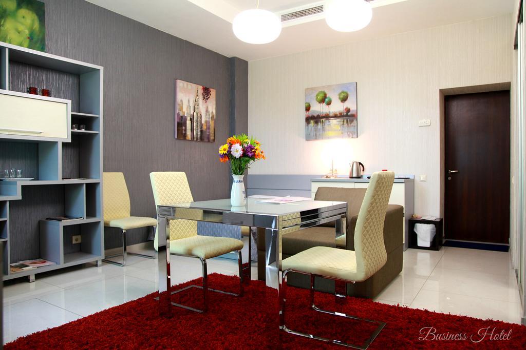 Business Hotel Харьков Экстерьер фото