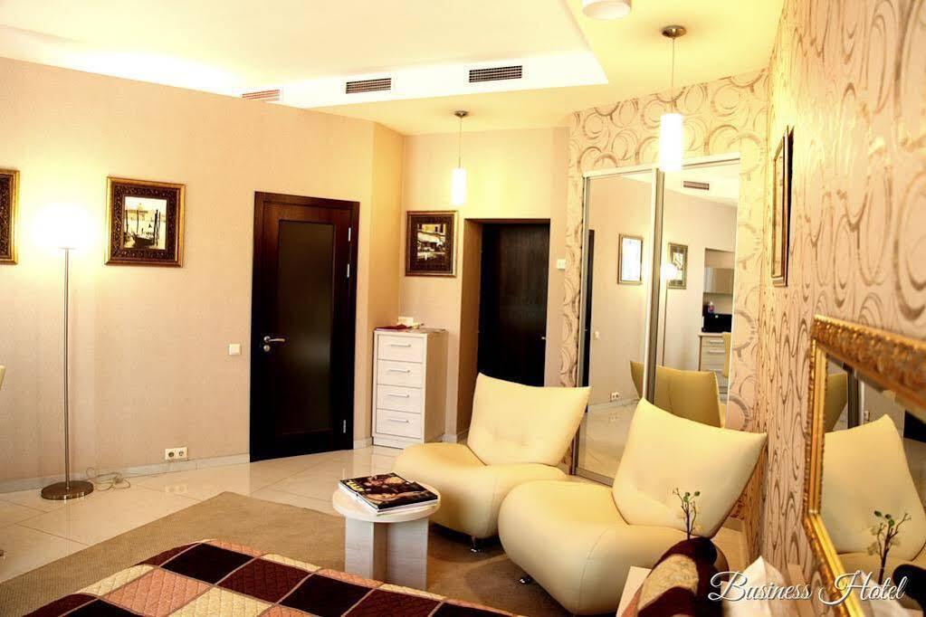 Business Hotel Харьков Экстерьер фото