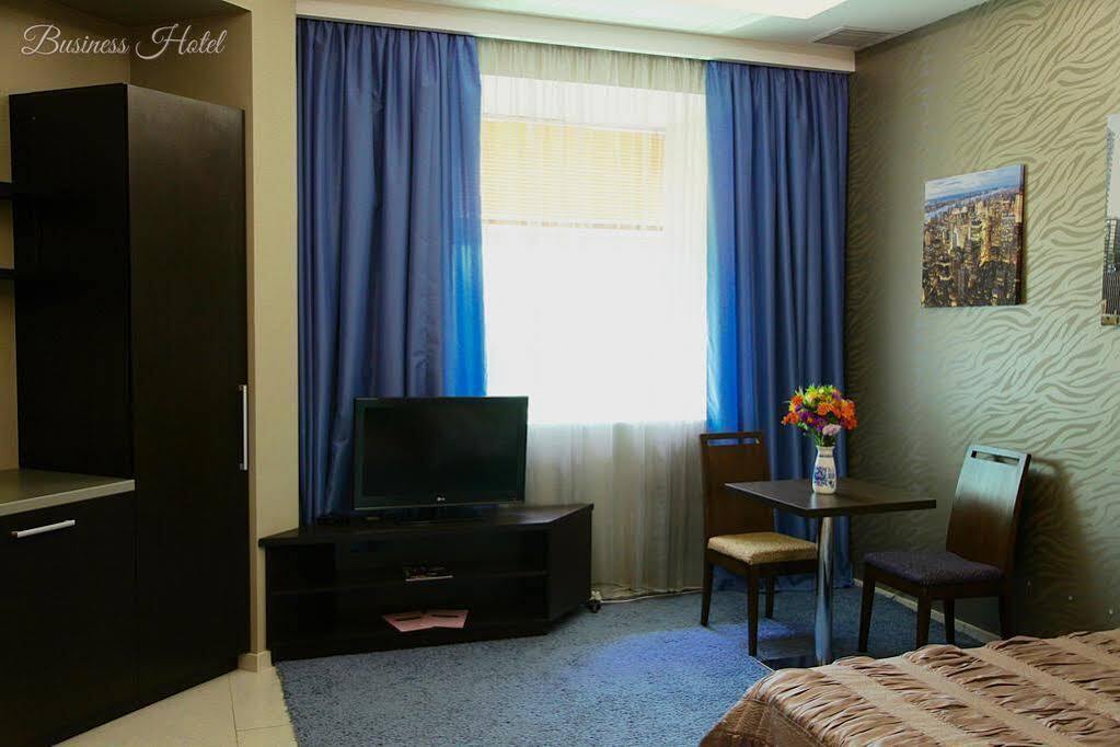 Business Hotel Харьков Экстерьер фото